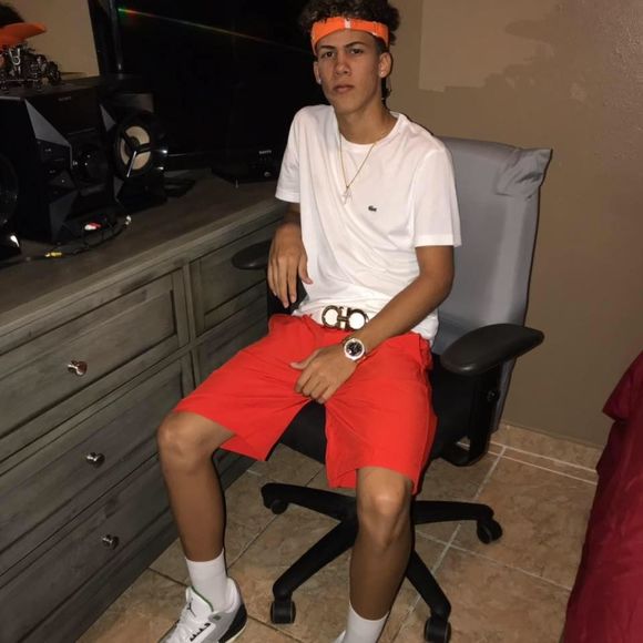 Meet your Posher, Joshua - Picture 1 of 1